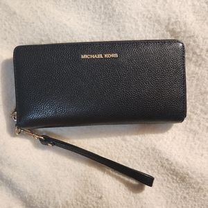 Michael Kors Large Continental Wallet - Black